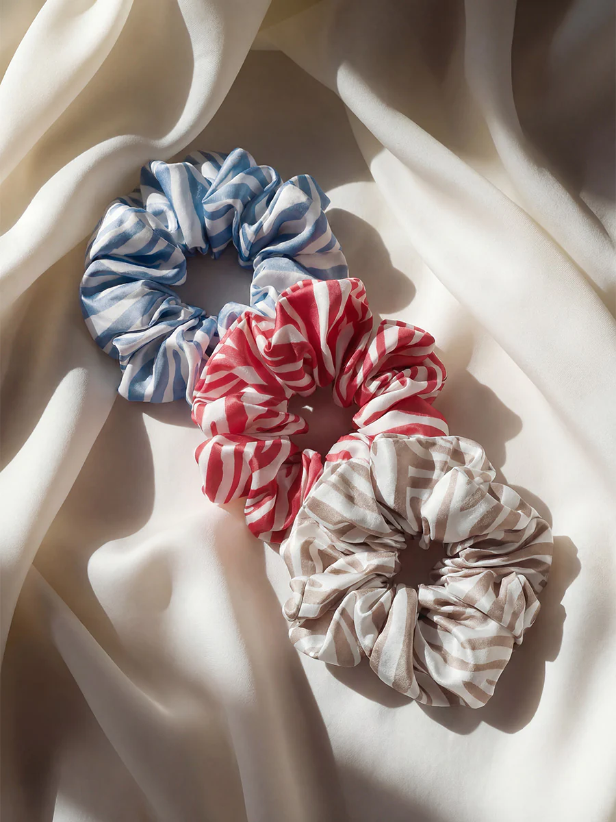 Beachy Vibe Scrunchie - Image 3