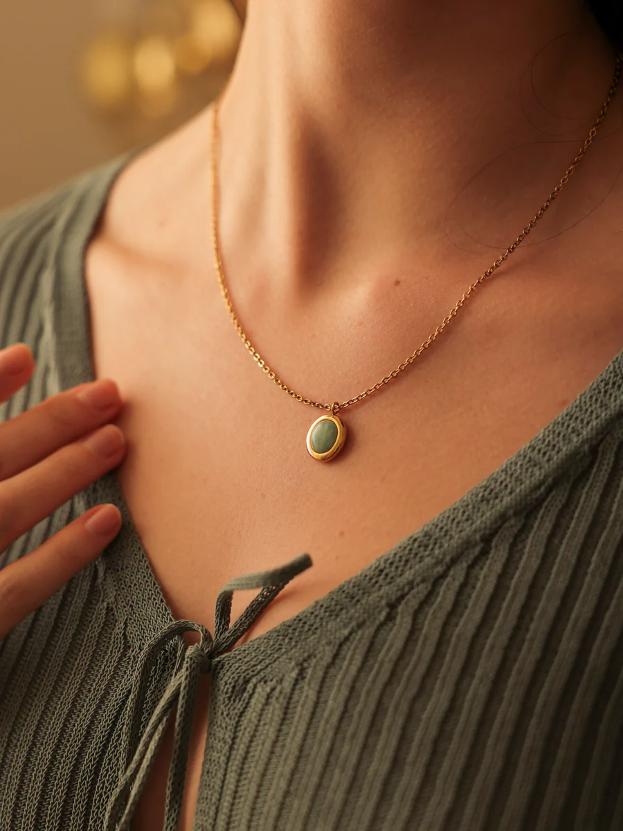 Chasing Starlight Light Green Kette - Image 3