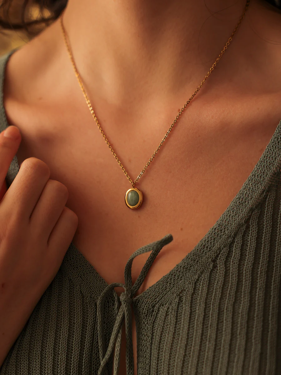 Chasing Starlight Light Green Kette - Image 4