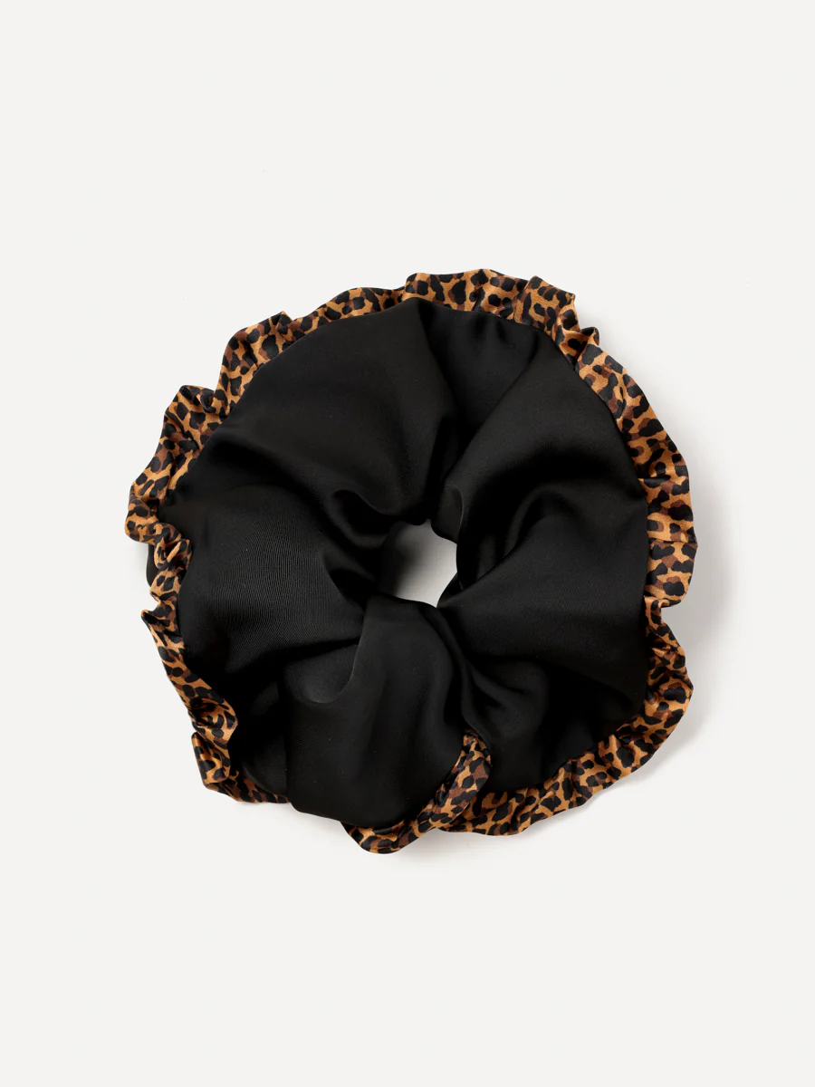 Chic Charm Leopard Scrunchie