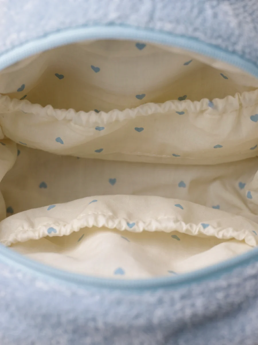 Cream Puff Blue Kosmetiktasche - Image 10