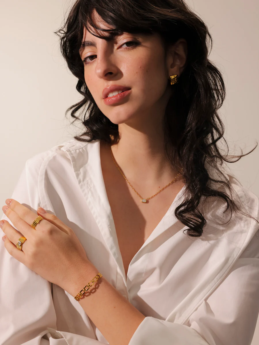 Dainty Loop Armcuff - Image 8