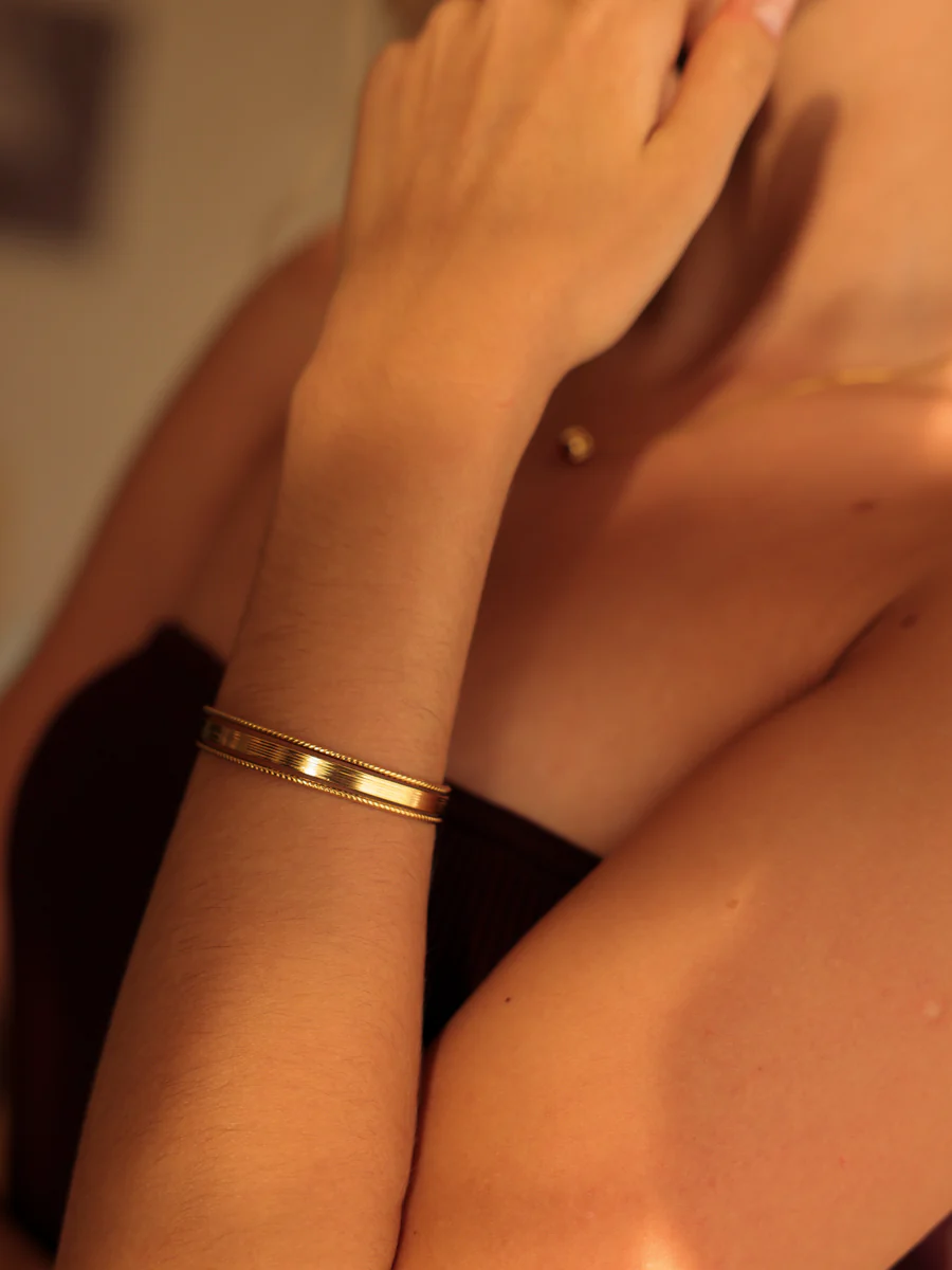 Delicate Edge Armcuff - Image 6