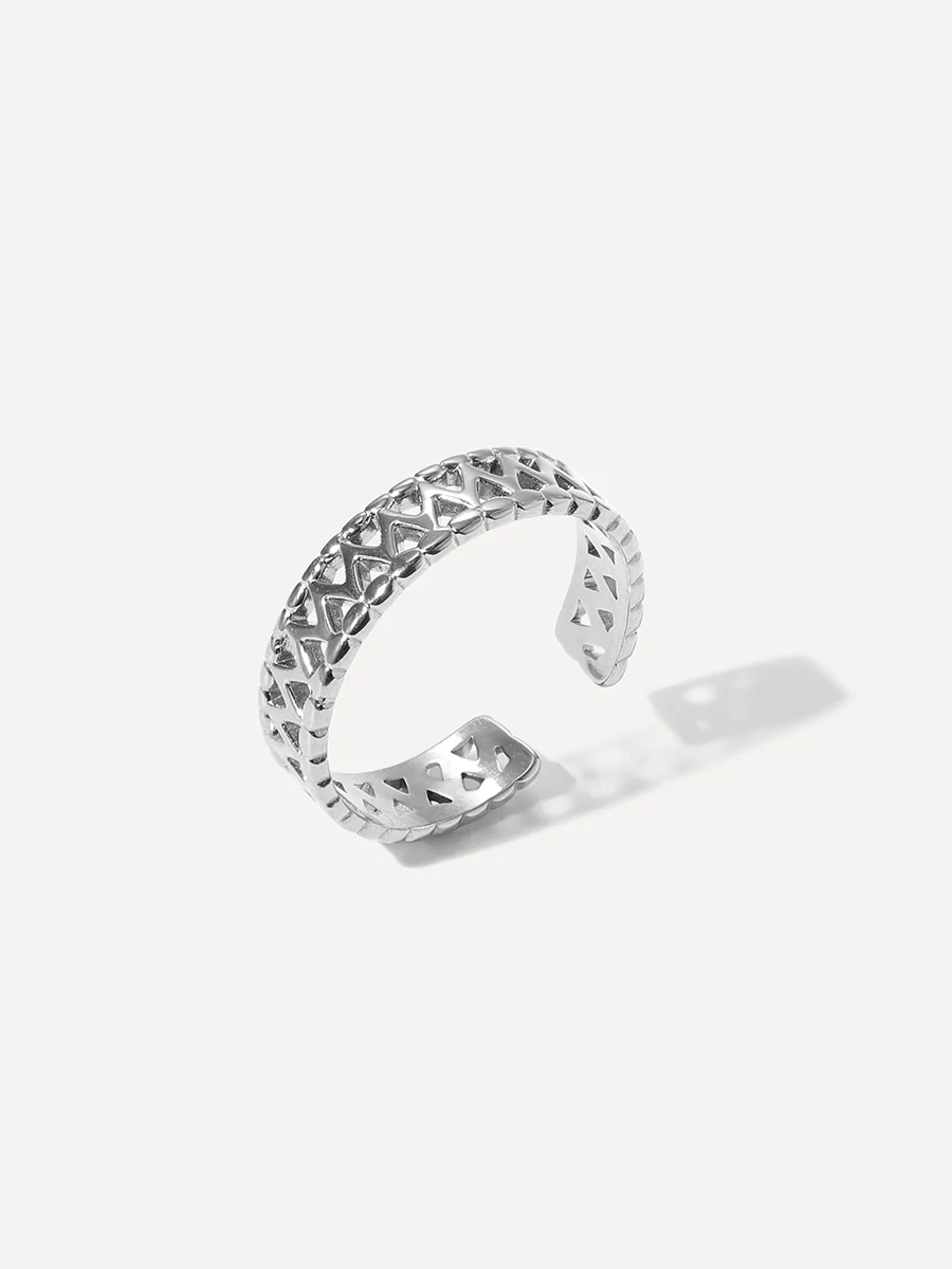 Delicate Texture Ring - Image 8