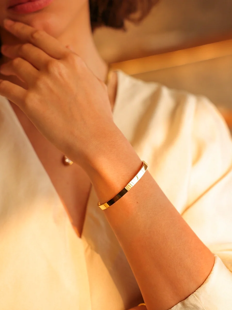 Eclipse Halo Medium Armcuff - Image 2