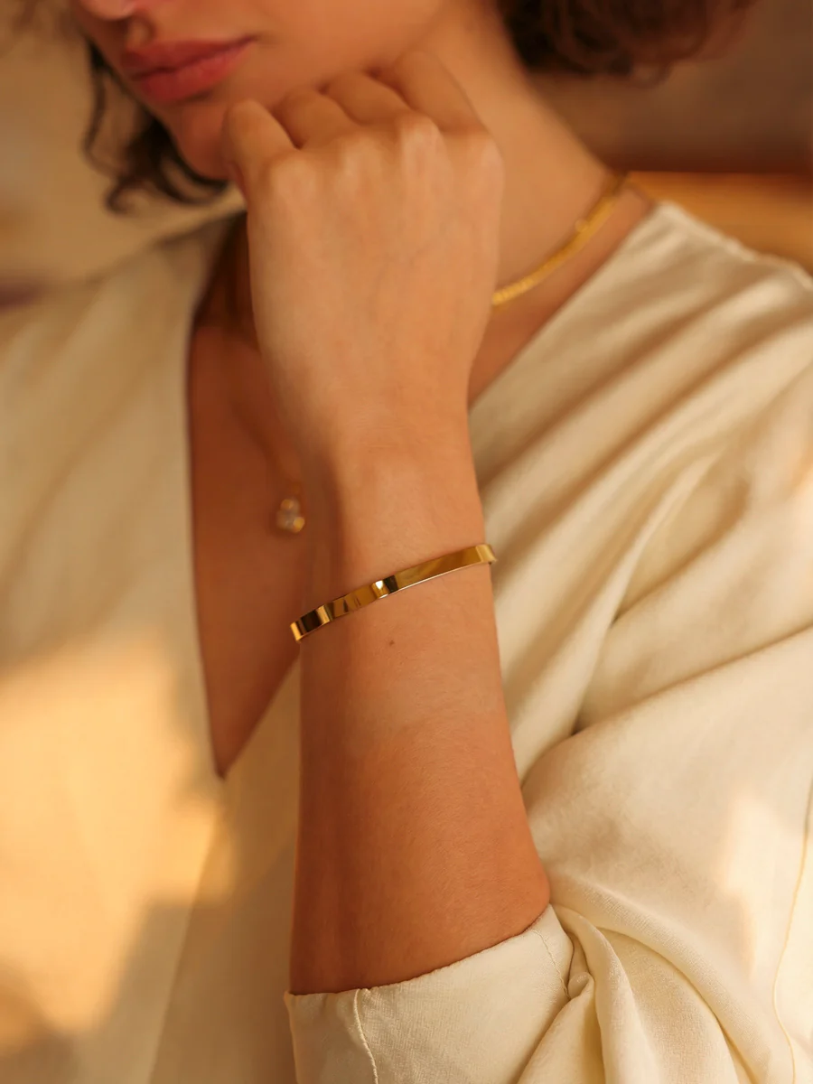 Eclipse Halo Medium Armcuff - Image 3