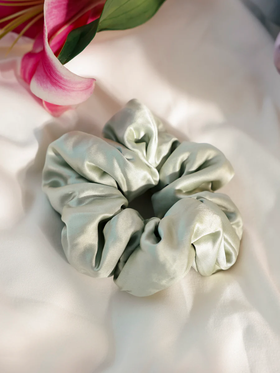 Fluffy Touch Pure Silk Scrunchie Light Green - Image 4