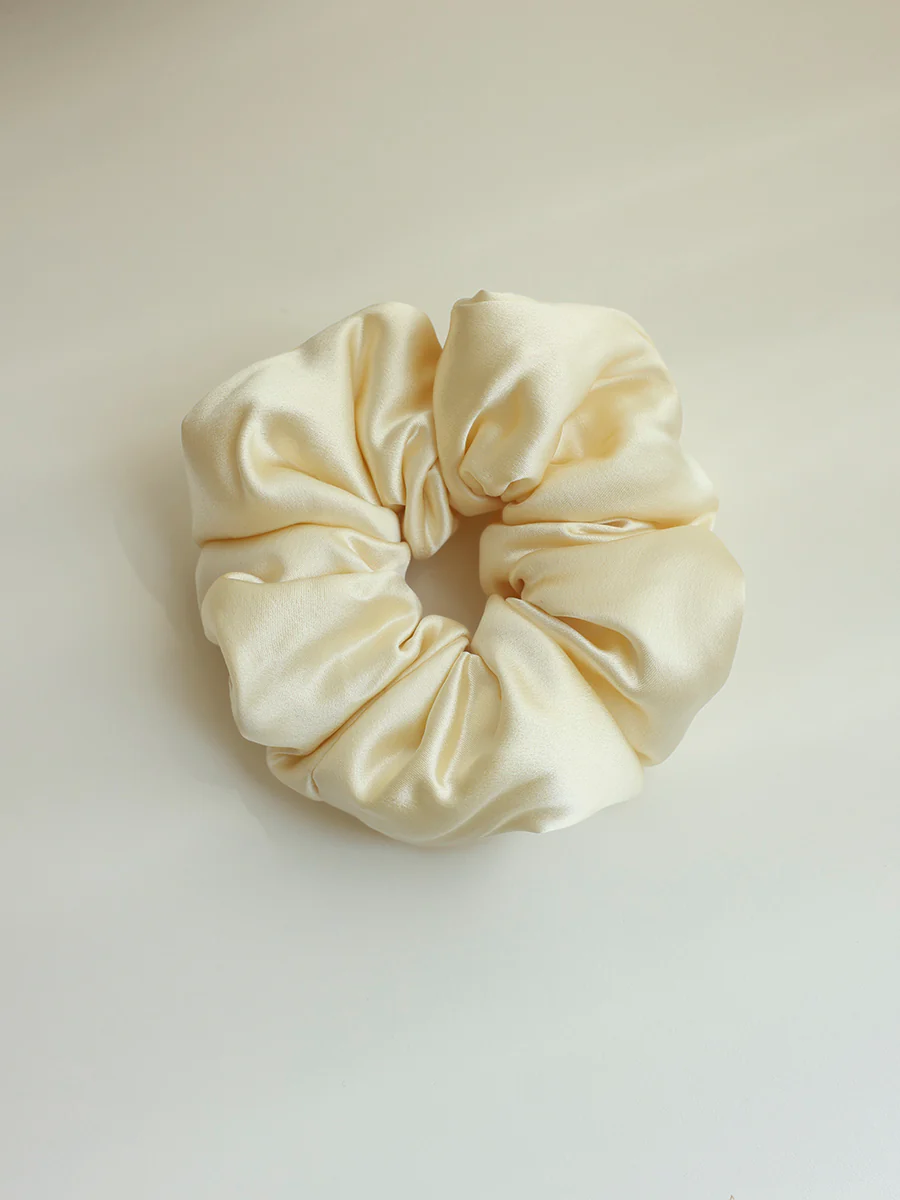 Fluffy Touch Pure Silk Scrunchie Beige