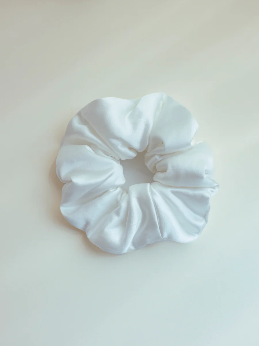 Fluffy Touch Pure Silk Scrunchie White