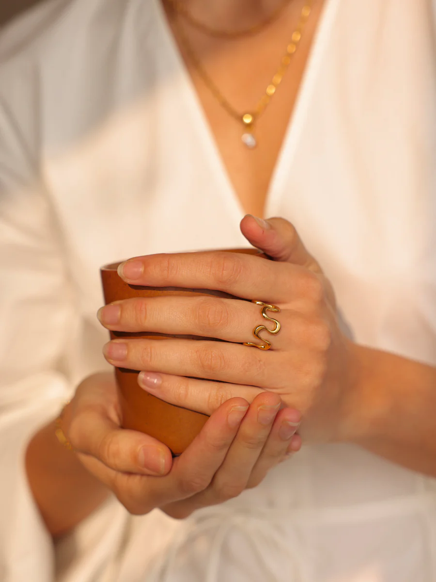 Graceful Wave Ring - Image 3