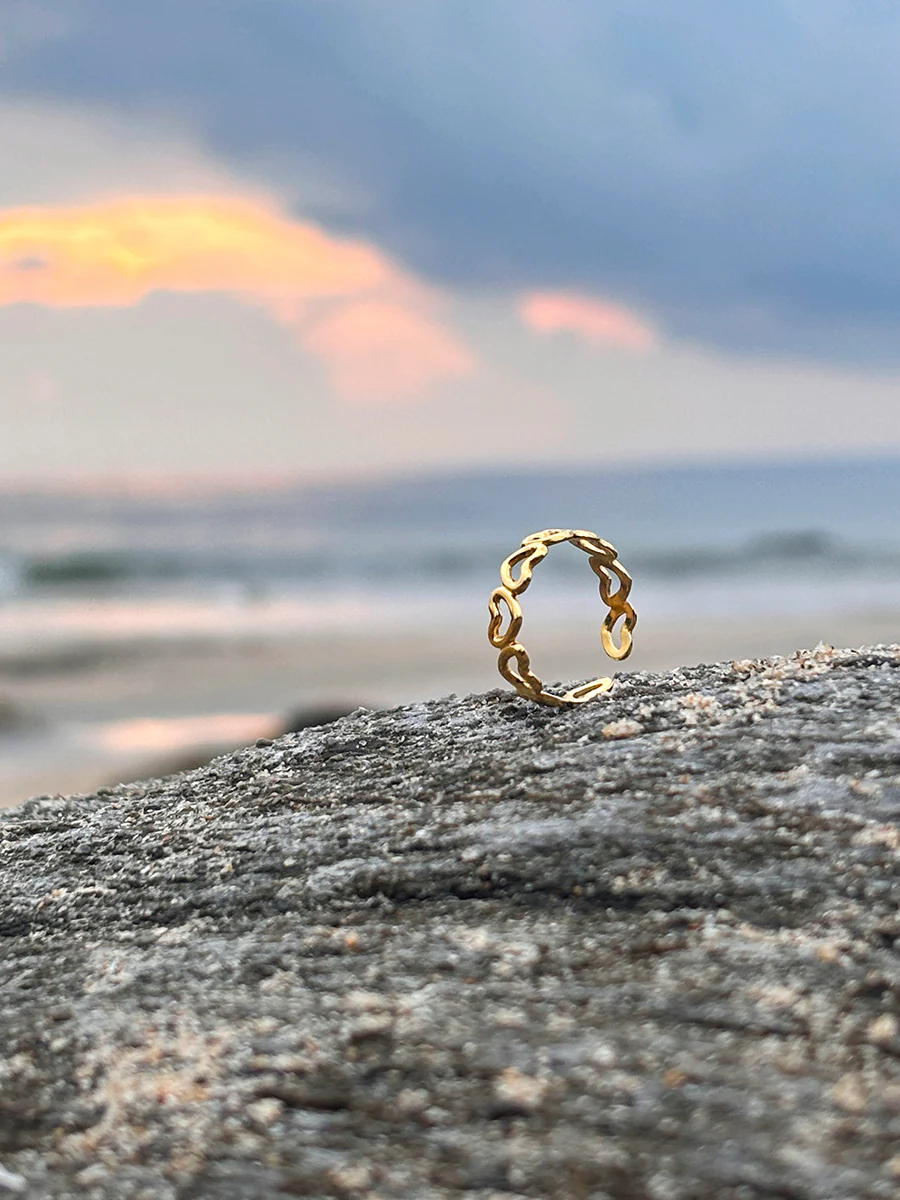 Hollow Love Ring - Image 3