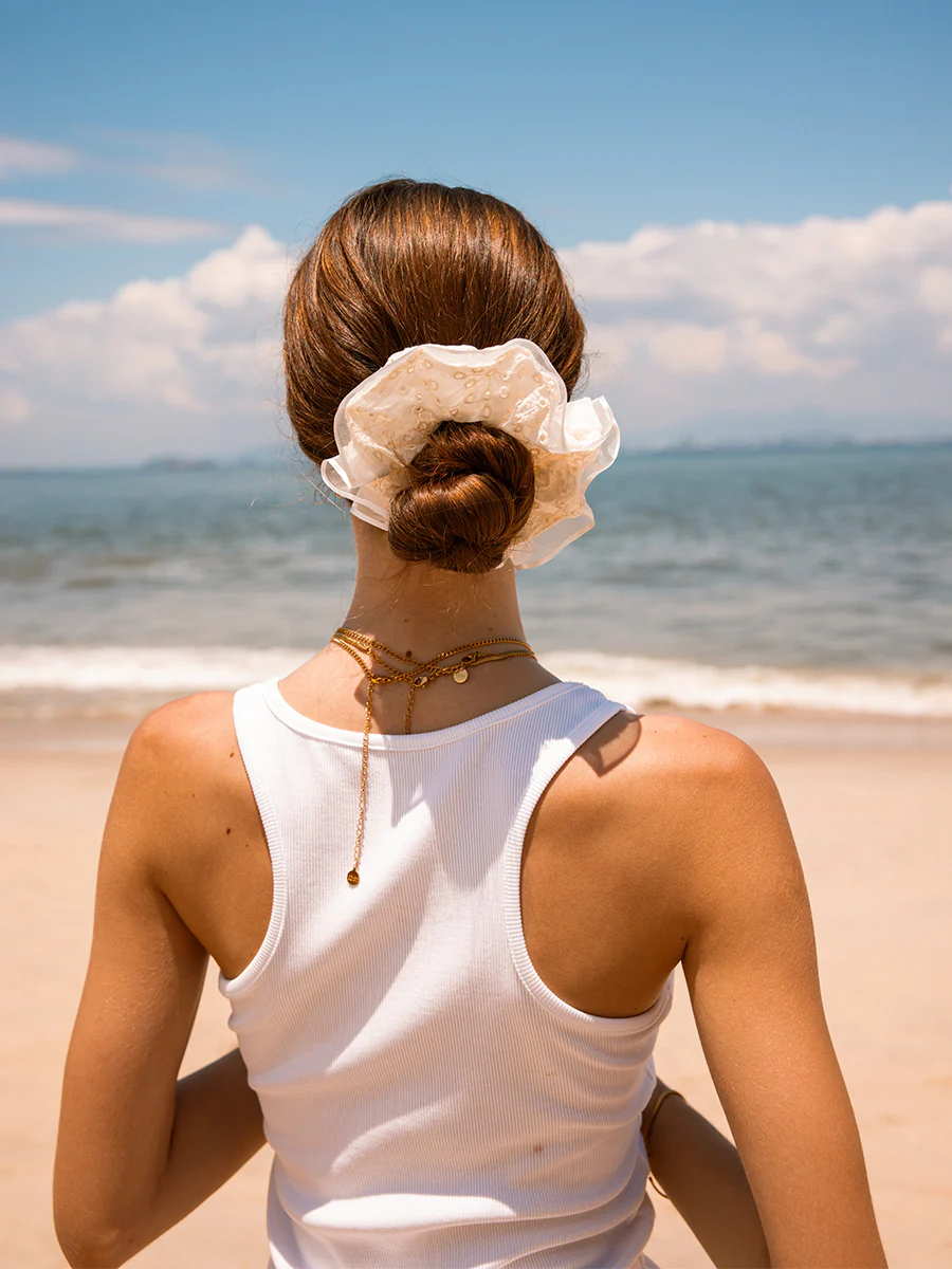 Honey Lace Scrunchie White - Image 3