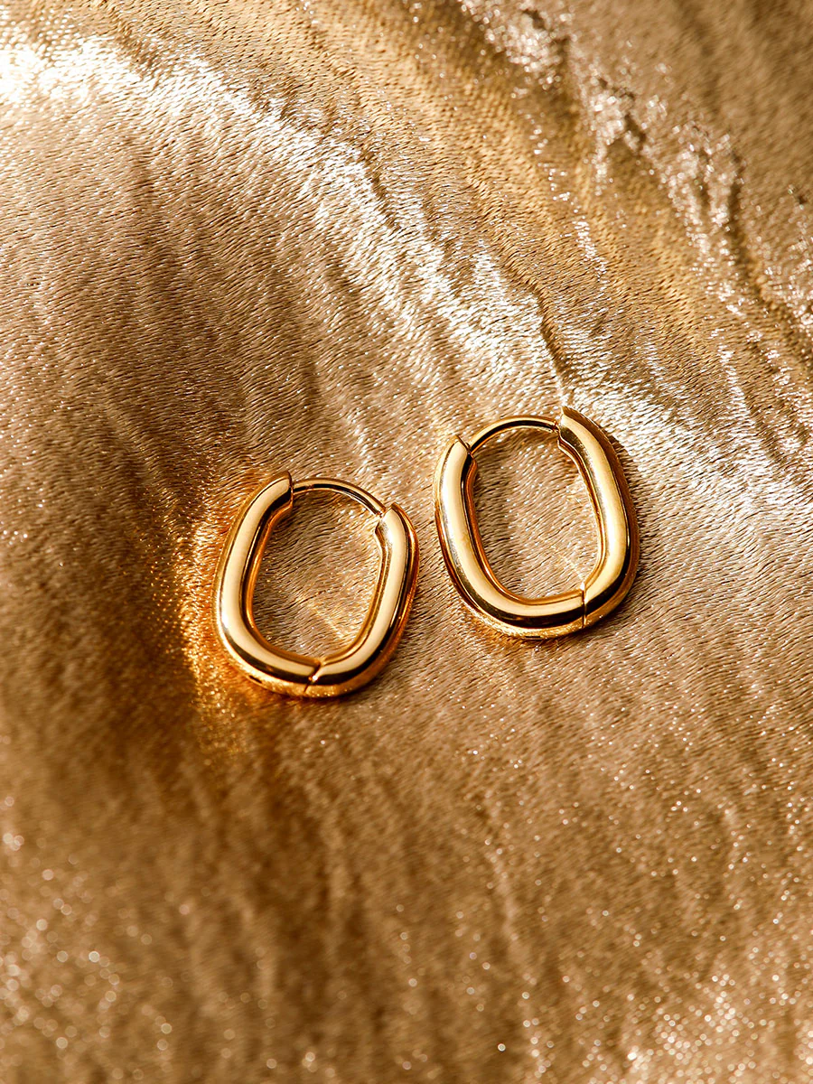 Mini U Hoop Ohrringe - Image 4