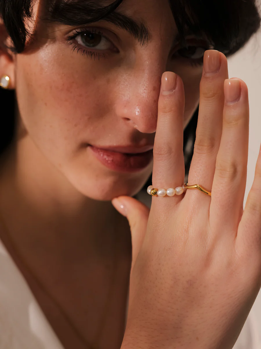 Minimal Beauty Ring - Image 8