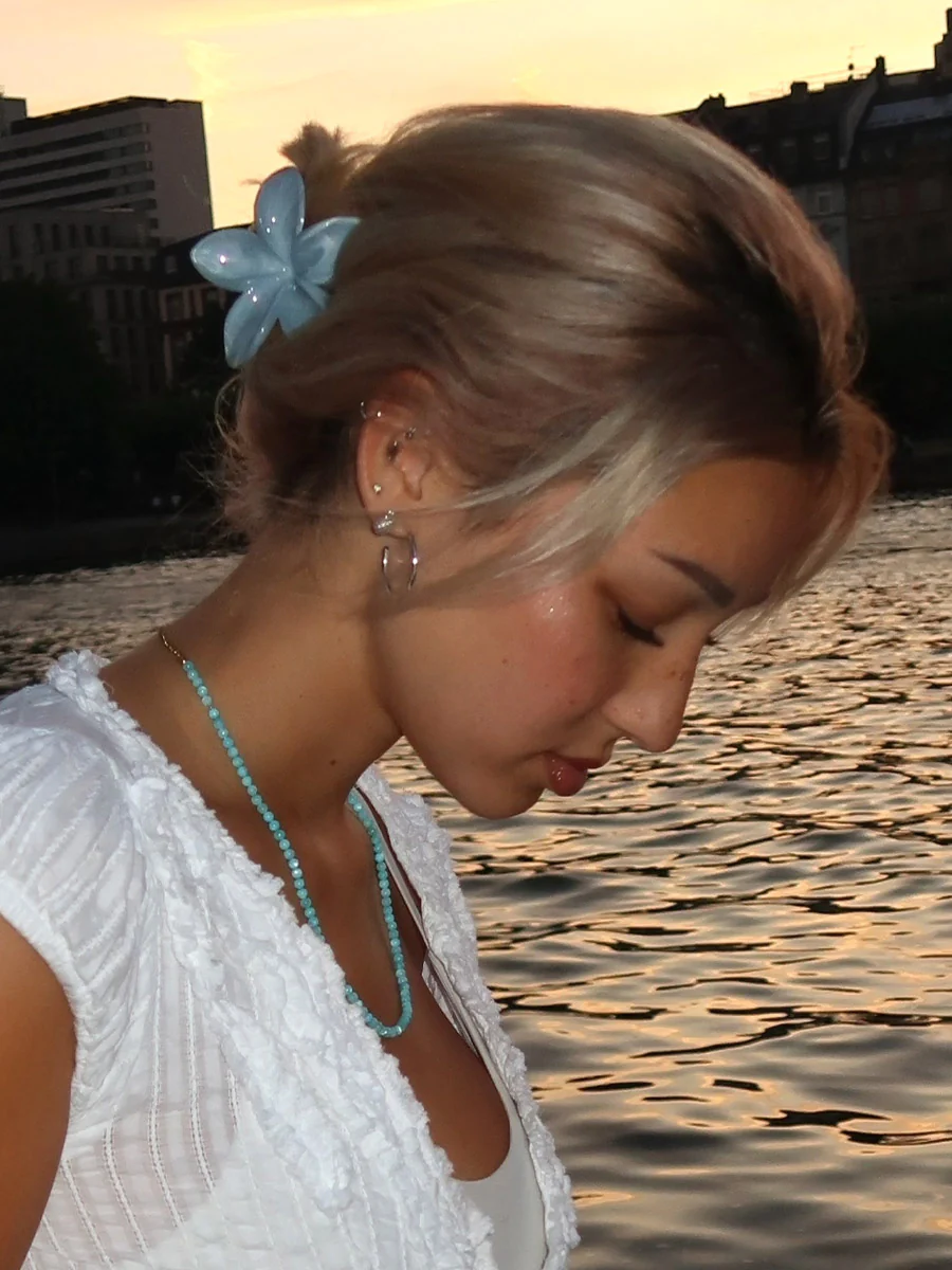 Pastel Petal Blue Haarklammer - Image 6