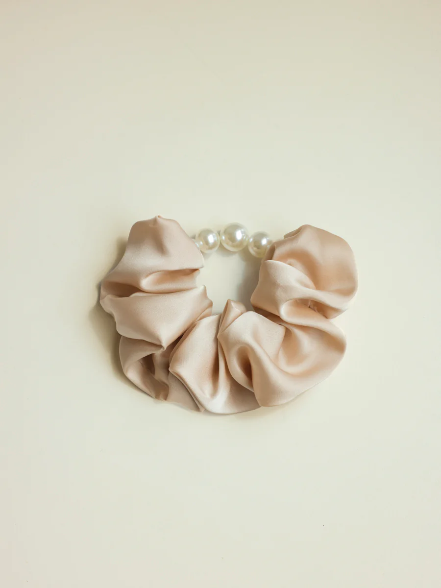 Pearl Elegance Beige Scrunchie