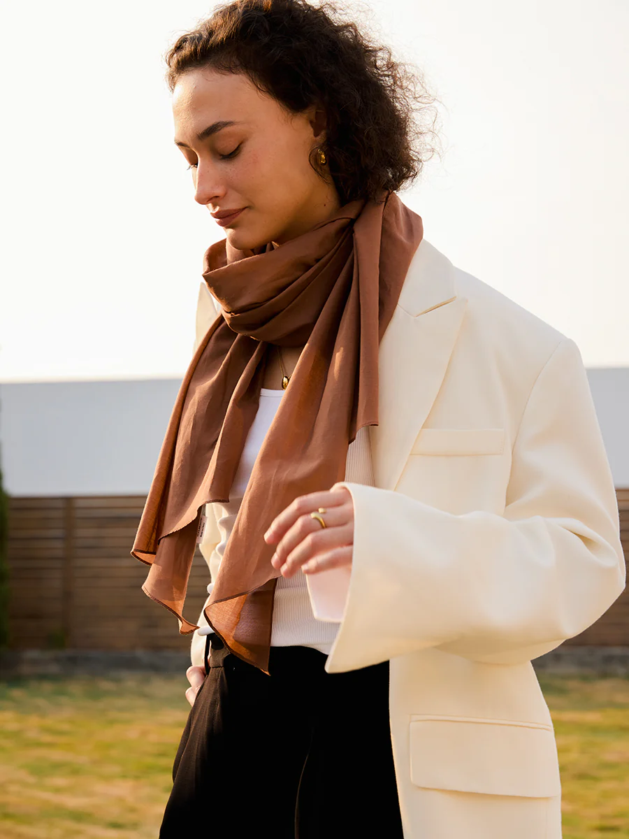 Pure Essence White Schal - Image 7