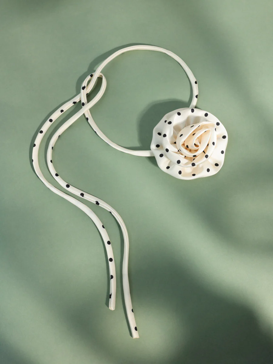 Rose Embrace White Choker - Image 4