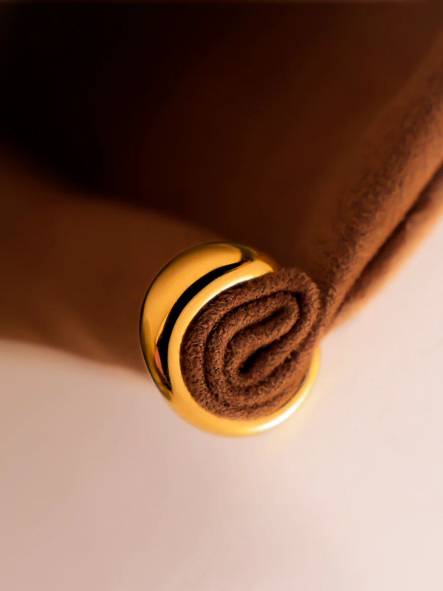 Sleek Curve Earcuff - Image 4