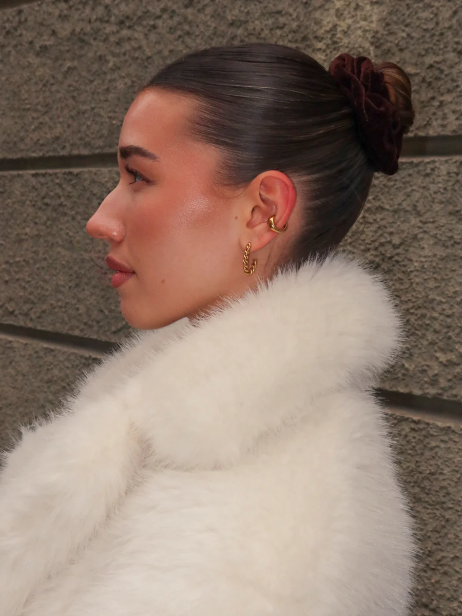 Sleek Curve Earcuff - Image 9