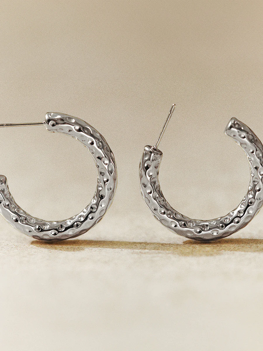 Textured Stud Ohrringe - Image 11