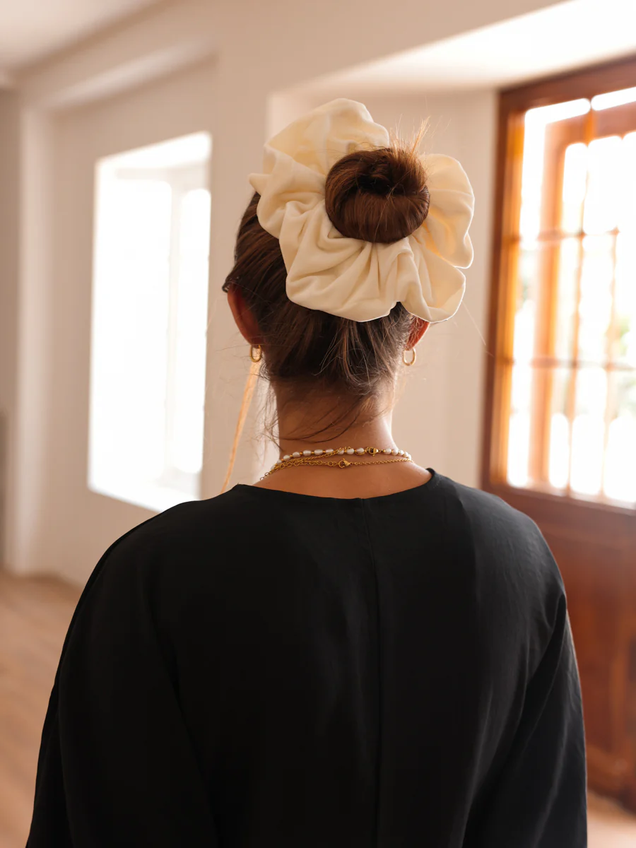 Velvet Dream Off-white Scrunchie - Image 5