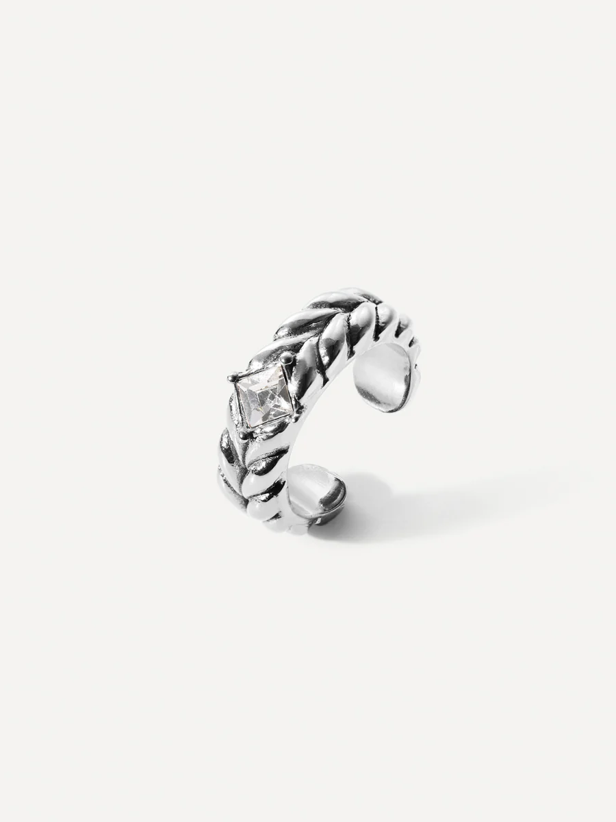Vintage Twist Earcuff - Image 5