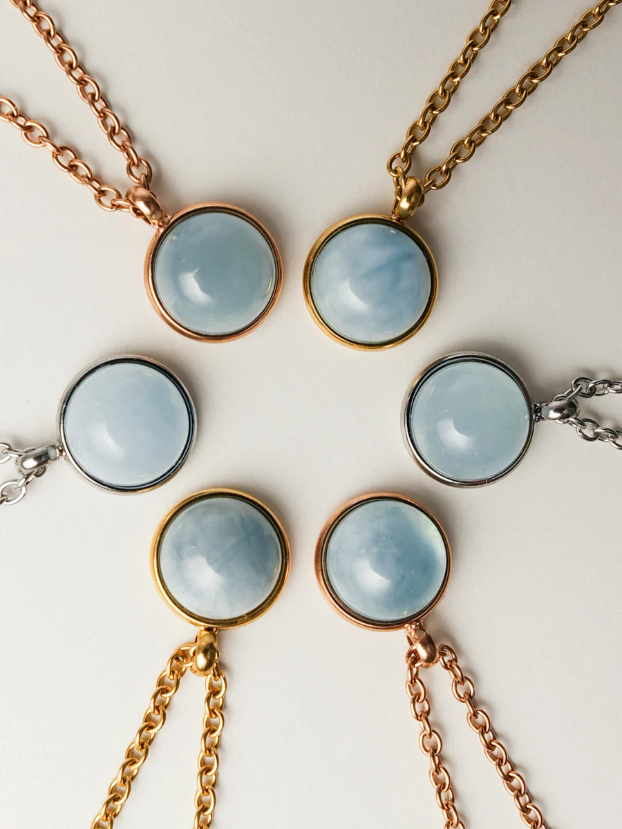 Wandering Wish Light Blue Kette - Image 2