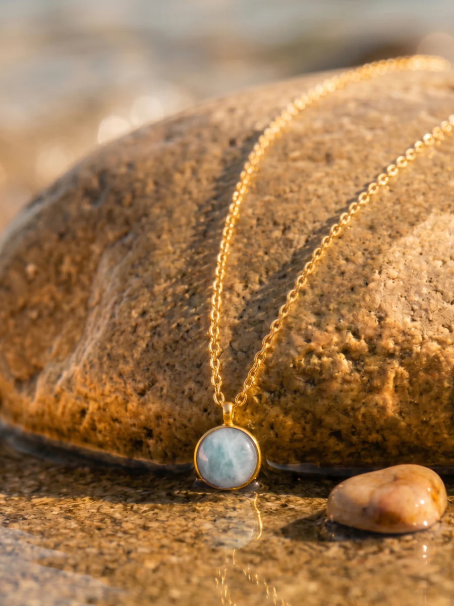 Wandering Wish Light Blue Kette - Image 5